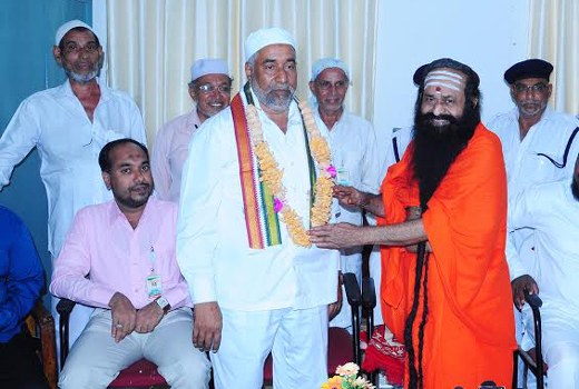 Kolya seer visits Ullal Darga during Urus celebrations 1